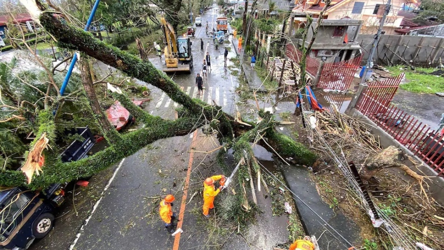 Siêu bão Goni tại Philippines: Ít nhất 4 người thiệt mạng, 31 triệu người bị ảnh hưởng